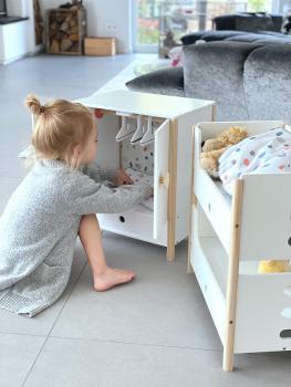 Preview: Small Foot Puppenschrank "Little Button" Kinder Spielzeug