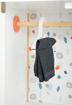 Small Foot Puppenschrank "Little Button" Kinder Spielzeug