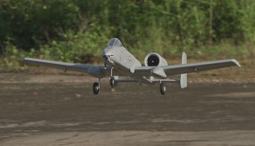 Amewi AMXPlanes A10 Thunderbolt II Jet EPO PNP RC Flugzeug RC Modell