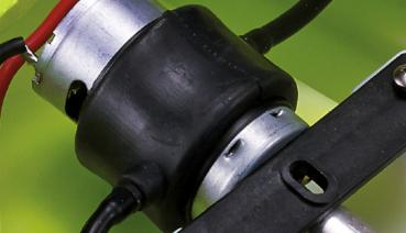 Preview: Amewi Rennkatamaran Adventure 450mm 30km/h RTR neongrün RC Boot RC Modell