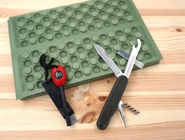 BW Taschenmesser Feuerstarter Sitzunterlage Bushcraft Survival Outdoor Set