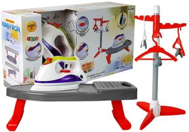 Lean Bügeleisen für Kinder Bügelbrett Trockner Kleiderbügel Spielset Küche