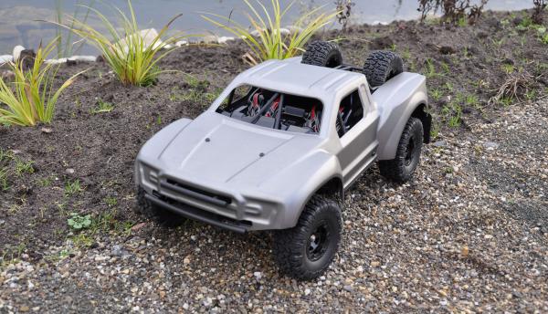 Amewi Short Course Truck SC12 brushed 1:12 RTR silber RC Spielzeug RC Auto