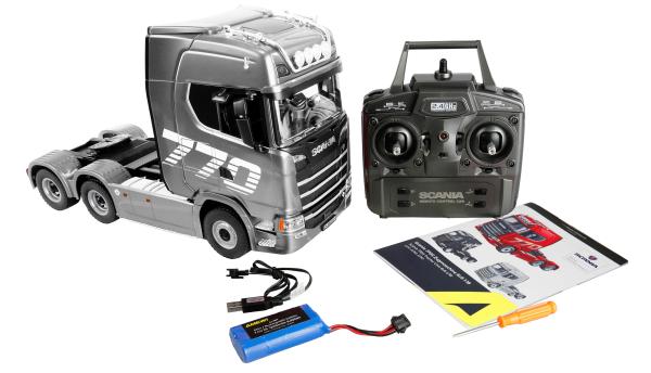 Amewi Scania 770 S Zugmaschine 6x4 1:18 RTR silber RC Modell ferngesteuert